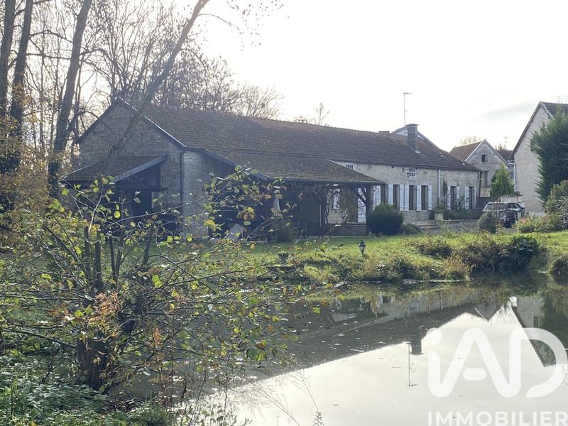 Maison - 238 m² - 5 pièces