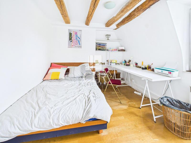 Appartement - 125 m² - 6 pièces