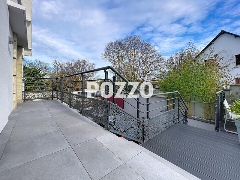 Maison - 170 m² - 7 pièces