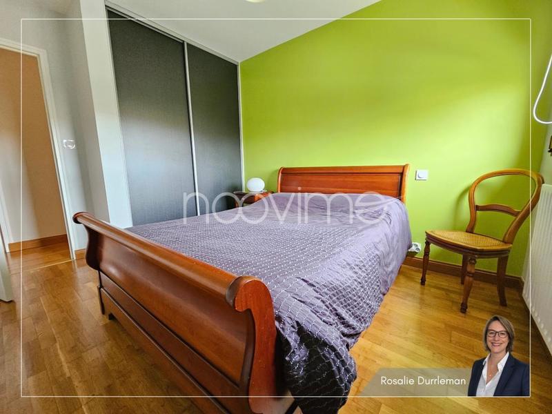 Maison - 210 m² - 8 pièces