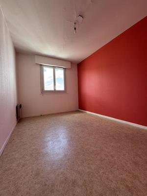 Appartement ancien - 85 m² - 3 pièces