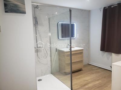 Maison traditionnelle - 120 m² - 8 pièces