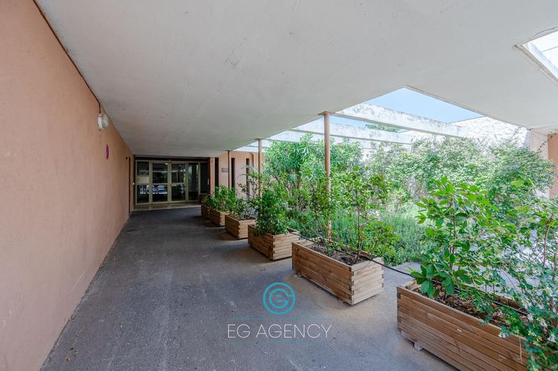 Appartement - 98 m² - 4 pièces