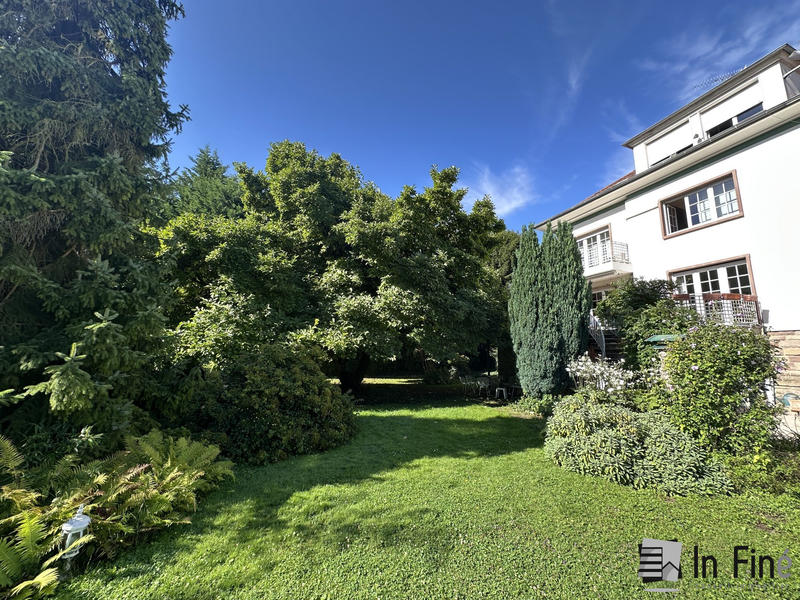 Appartement - 146 m² - 5 pièces