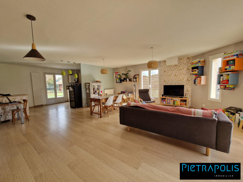 Villa - 184 m² - 6 pièces