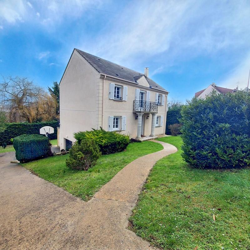 Maison - 147 m² - 6 pièces