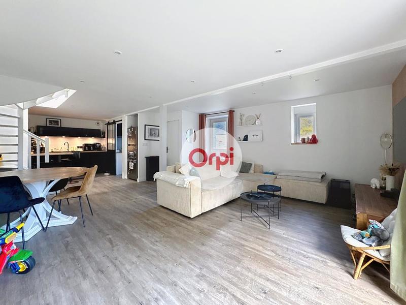 Maison en pierre - 84 m² - 4 pièces