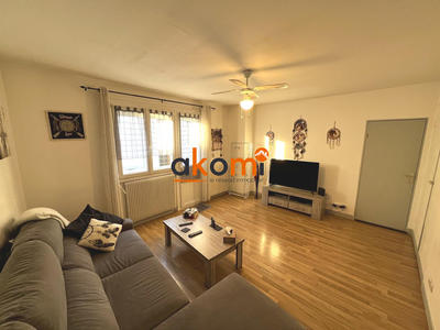 Maison - 97 m² - 6 pièces