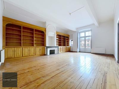 Appartement - 156 m² - 3 pièces