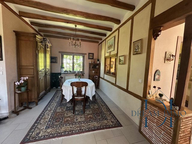 Maison ancienne - 240 m² - 10 pièces