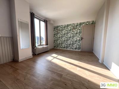 Maison traditionnelle - 124 m² - 5 pièces