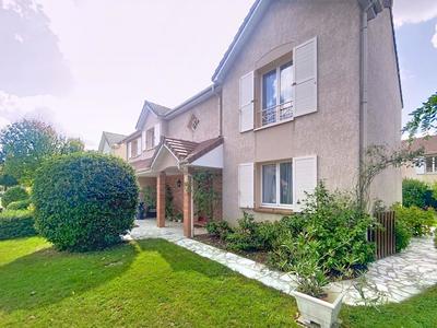 Maison - 164 m² - 5 pièces