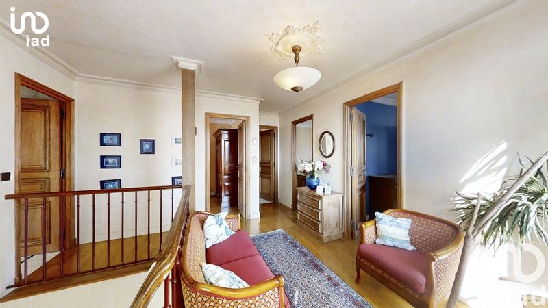 Maison - 153 m² - 7 pièces