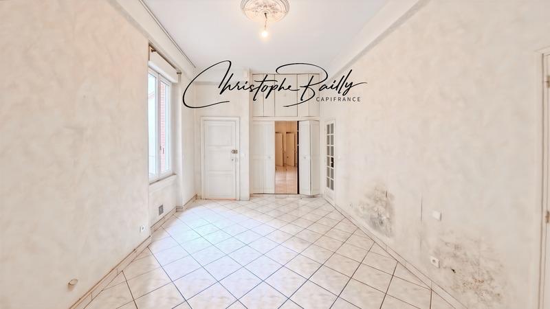 Appartement bourgeois - 158 m² - 4 pièces