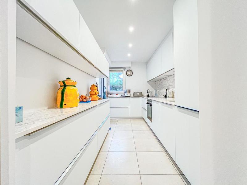 Appartement - 90 m² - 5 pièces