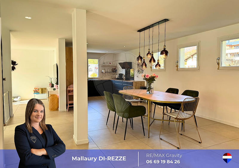 Maison - 190 m² - 6 pièces