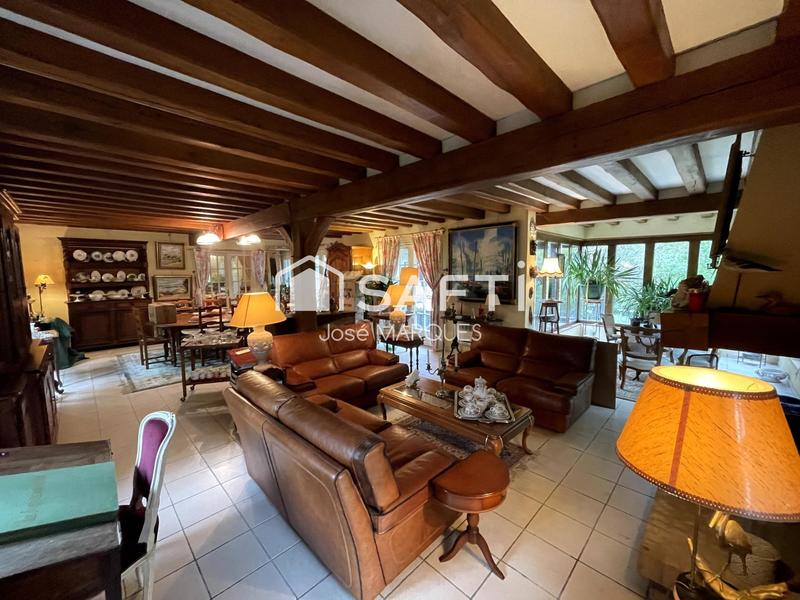 Maison - 266 m² - 7 pièces