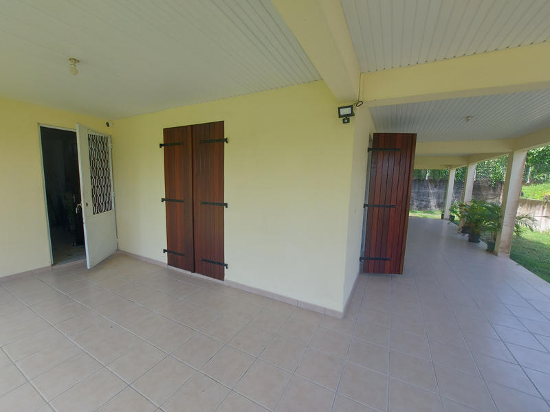 Maison - 90 m² - 3 pièces