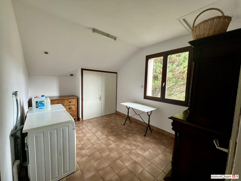 Maison - 156 m² - 7 pièces