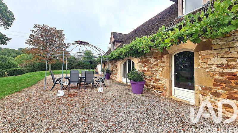 Maison - 314 m² - 8 pièces