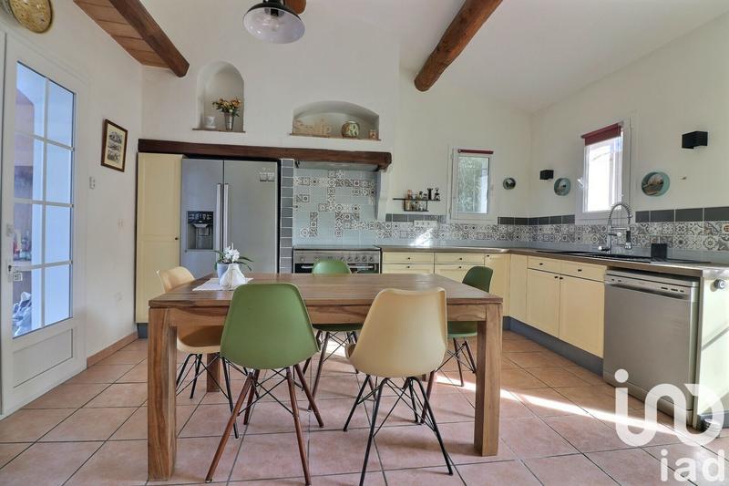 Maison - 216 m² - 6 pièces