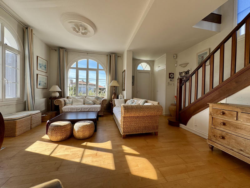 Villa - 160 m² - 6 pièces