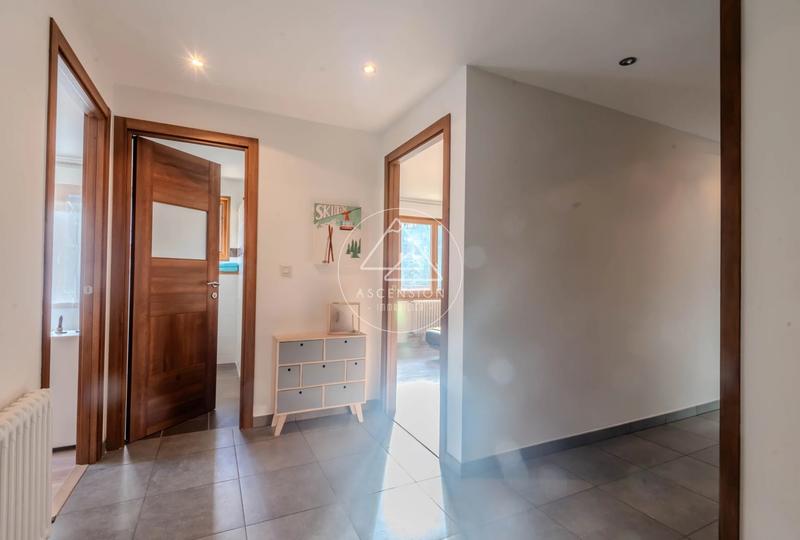 Appartement - 110 m² - 4 pièces