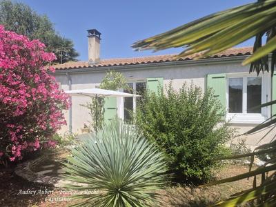 Maison - 93 m² - 4 pièces