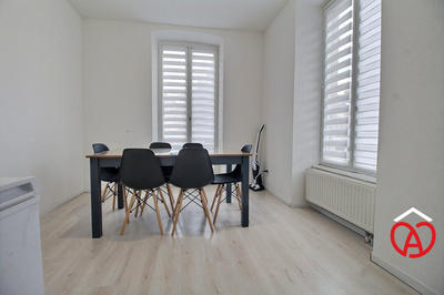 Appartement - 80 m² - 4 pièces