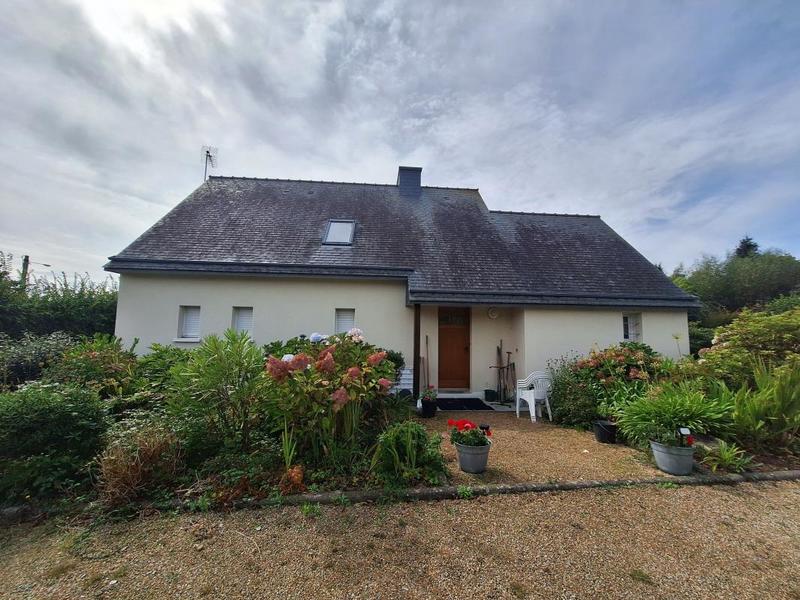 Maison - 102 m² - 5 pièces