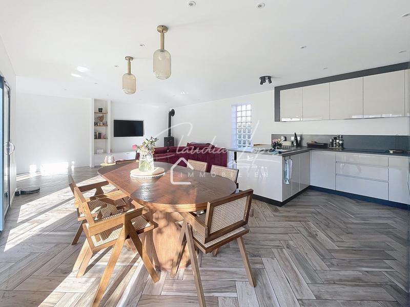 Maison - 148 m² - 5 pièces