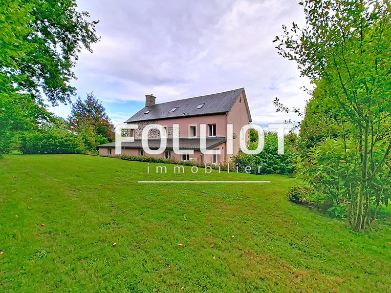 Maison - 248 m² - 7 pièces