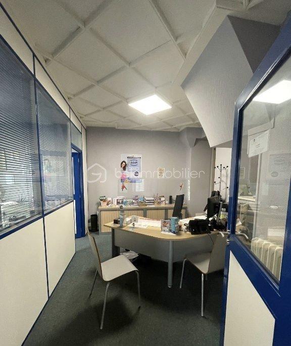 Immeuble - 200 m² - 11 pièces