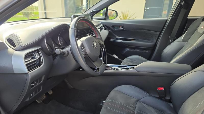 Toyota c-Hr 2.0 Vvt-i 184 Hybrid Cvt Gr Sport - Entretien constructeur