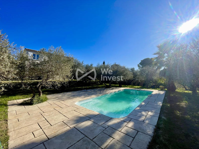 Villa - 209 m² - 6 pièces