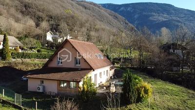 Maison - 139 m² - 6 pièces