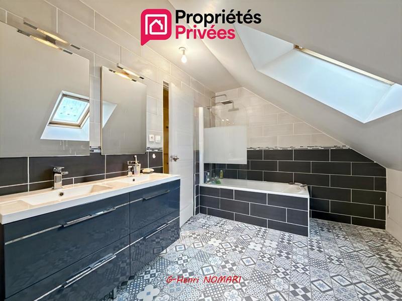 Maison - 165 m² - 7 pièces