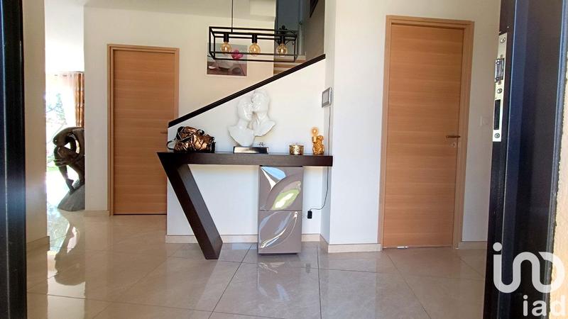 Maison - 178 m² - 6 pièces