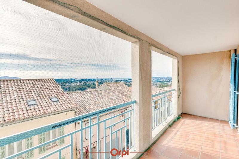 Appartement - 77 m² - 3 pièces