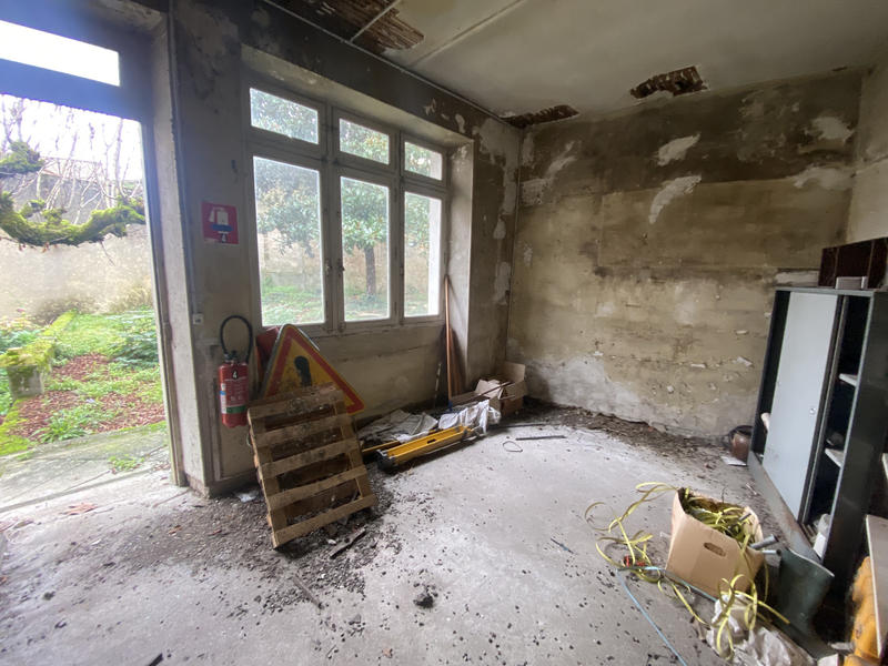 Maison - 230 m² - 10 pièces