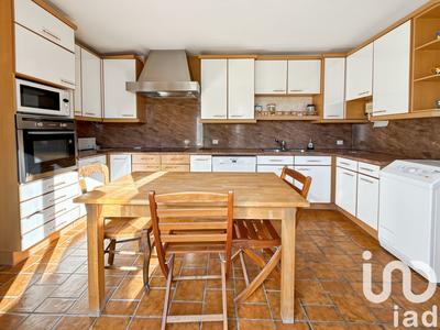 Maison - 142 m² - 6 pièces