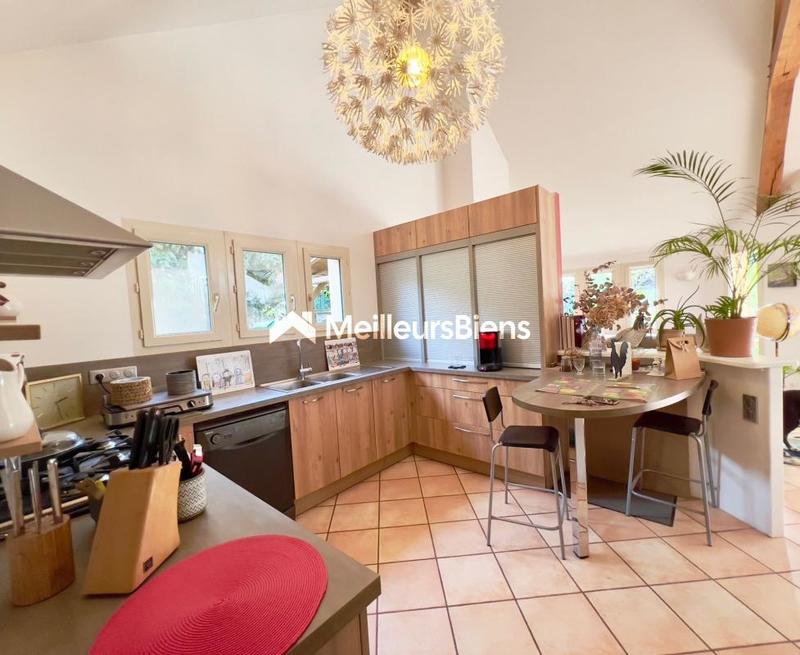 Villa - 216 m² - 7 pièces