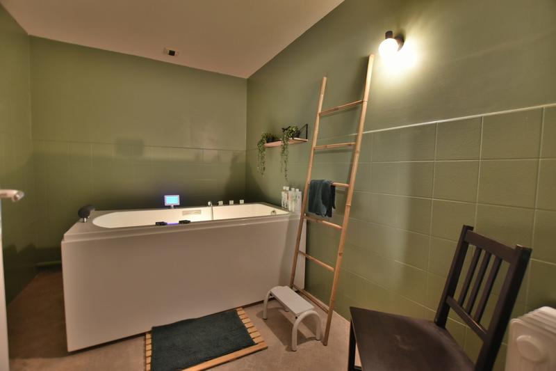 Local commercial - 85 m² - 5 pièces