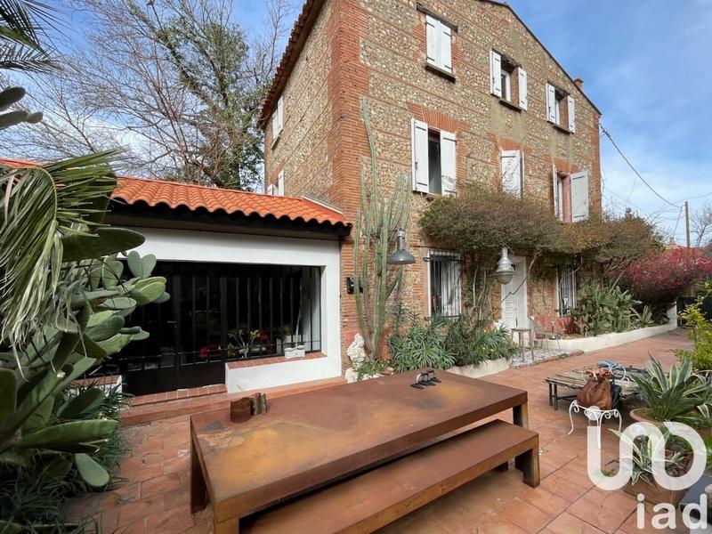 Maison - 216 m² - 8 pièces