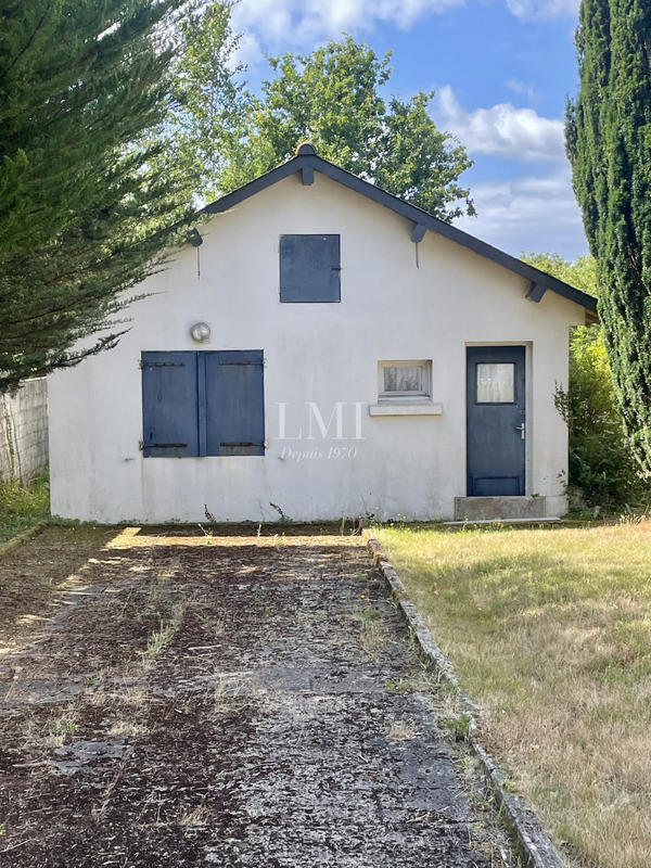 Maison - 238 m² - 8 pièces