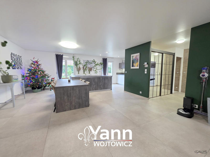 Maison - 112 m² - 5 pièces