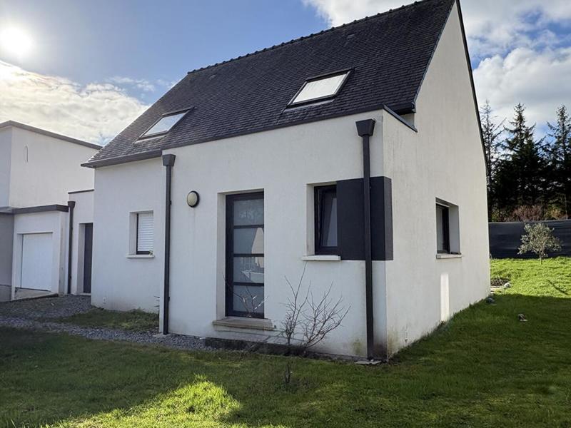 Maison - 95 m² - 6 pièces