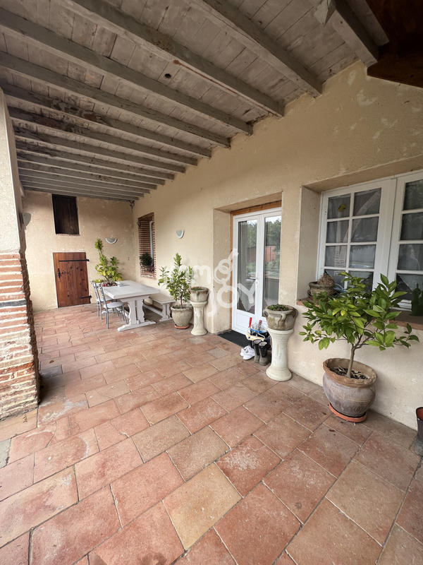 Propriété - 240 m² - 7 pièces