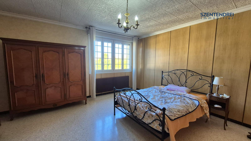 Villa - 201 m² - 7 pièces