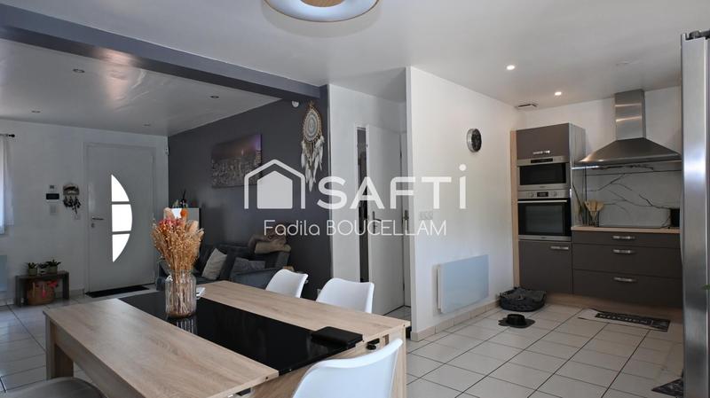 Maison - 94 m² - 5 pièces